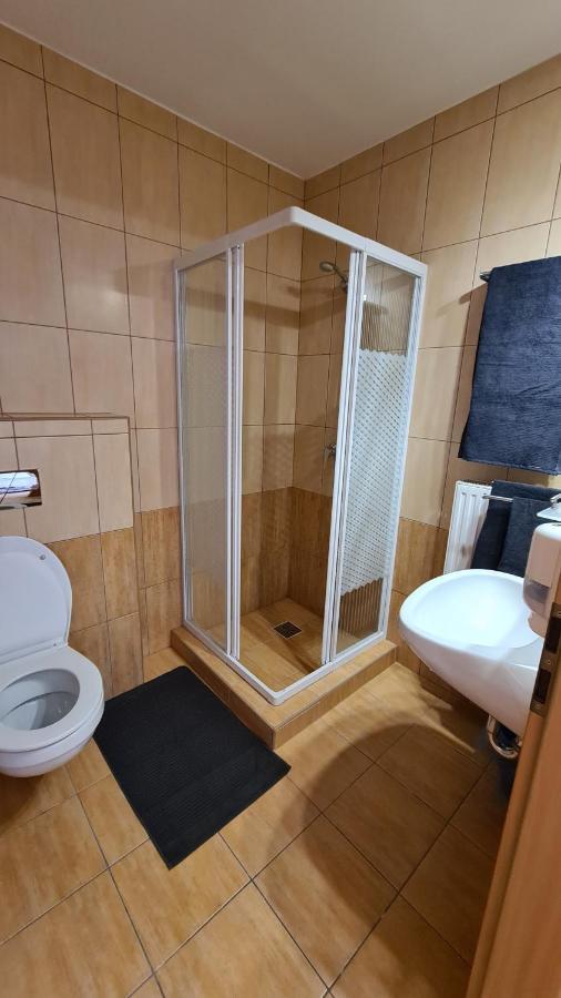 Lucsony Apartman Mosonmagyaróvár Exterior foto