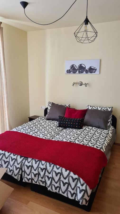 Lucsony Apartman Mosonmagyaróvár Exterior foto