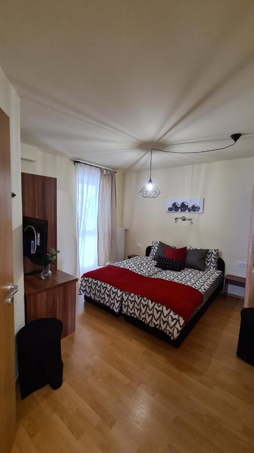 Lucsony Apartman Mosonmagyaróvár Exterior foto