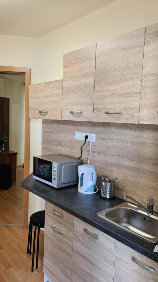 Lucsony Apartman Mosonmagyaróvár Exterior foto