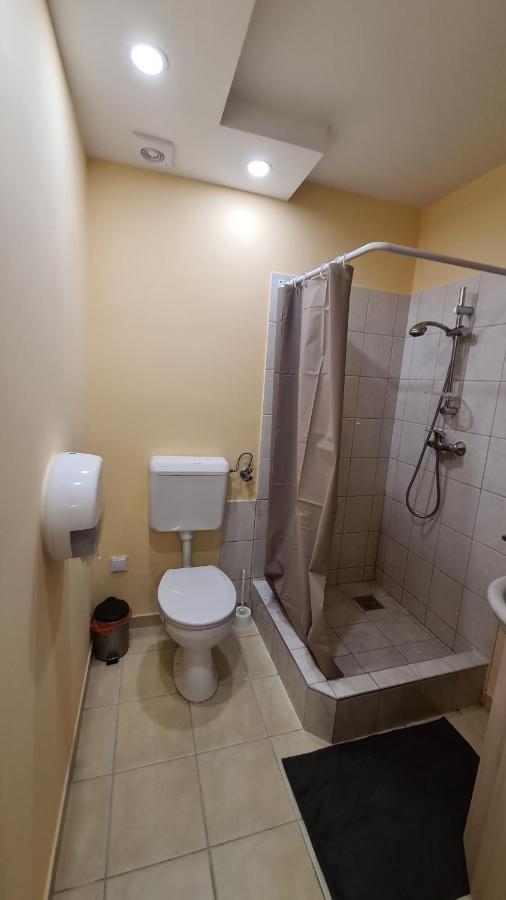 Lucsony Apartman Mosonmagyaróvár Exterior foto