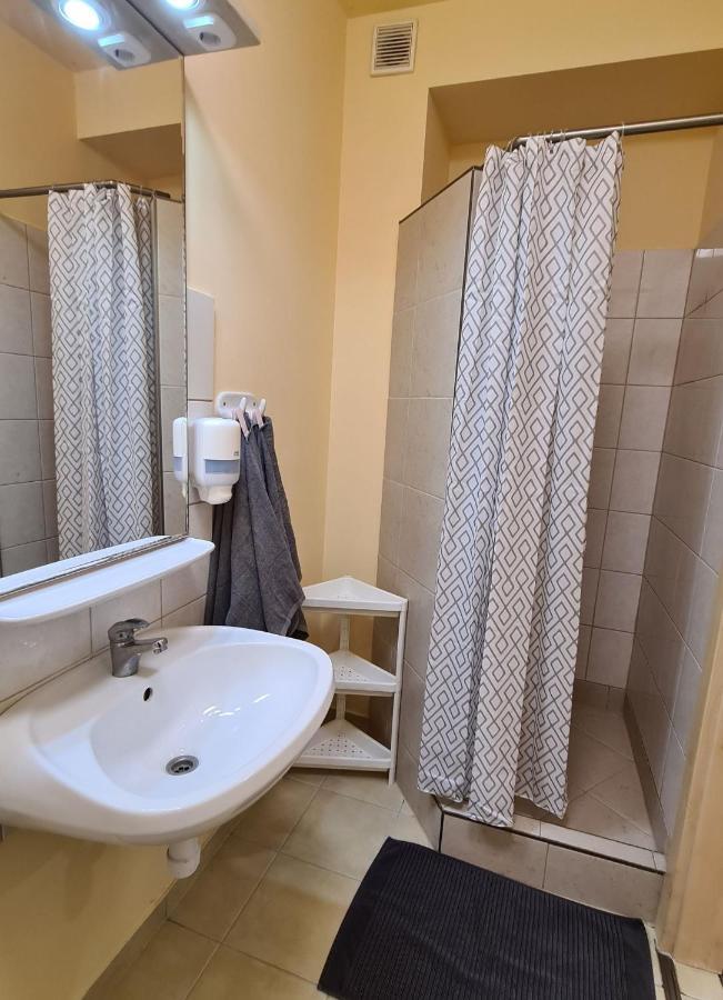 Lucsony Apartman Mosonmagyaróvár Exterior foto